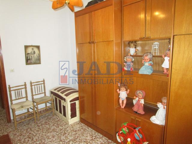 For sale of house in Valdepeñas
