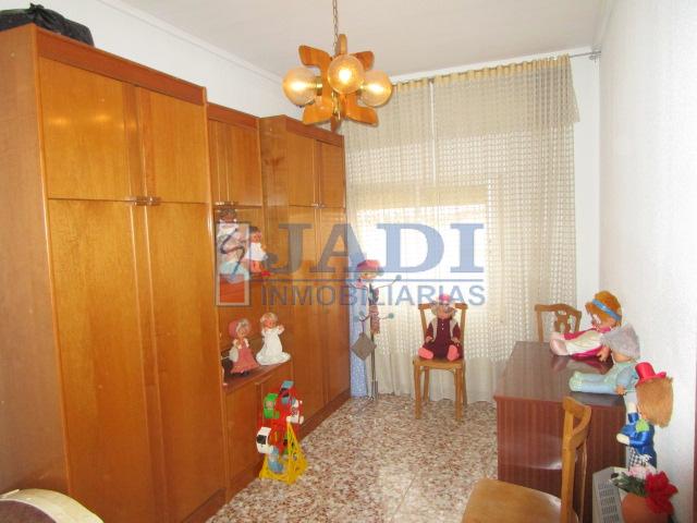 For sale of house in Valdepeñas