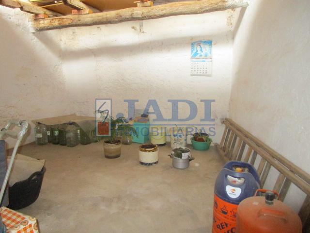 For sale of house in Valdepeñas