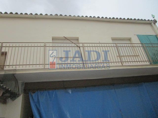 For sale of house in Valdepeñas