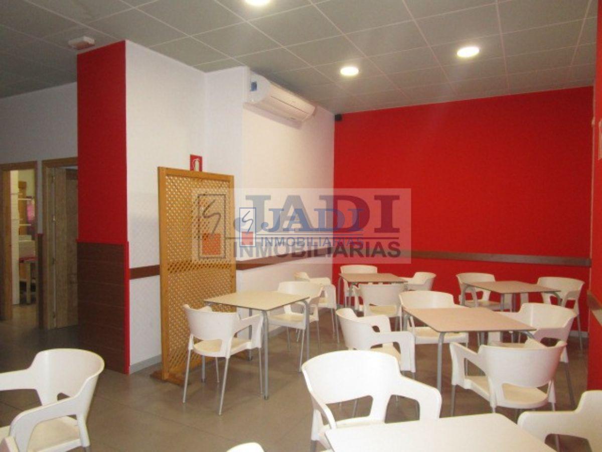 Alquiler de local comercial en Valdepeñas