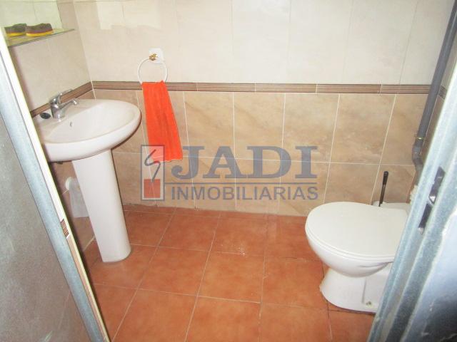 For sale of house in Valdepeñas
