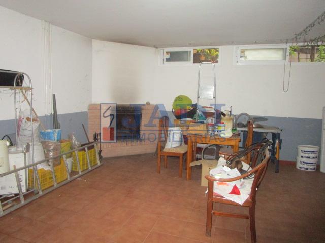 For sale of house in Valdepeñas