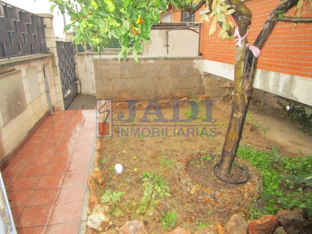 For sale of house in Valdepeñas