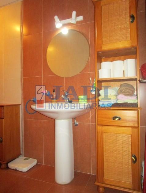 For sale of house in Valdepeñas