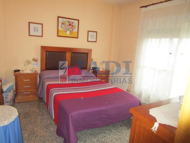For sale of house in Valdepeñas