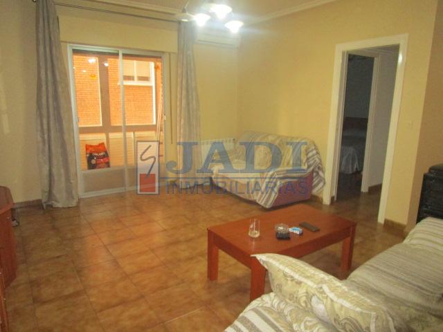 For sale of flat in Valdepeñas