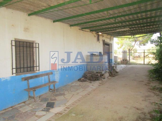 Venta de casa en Valdepeñas