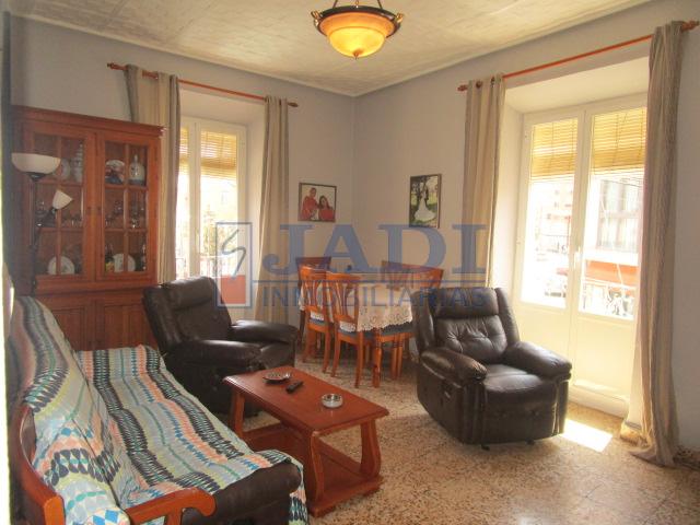 Venta de casa en Valdepeñas