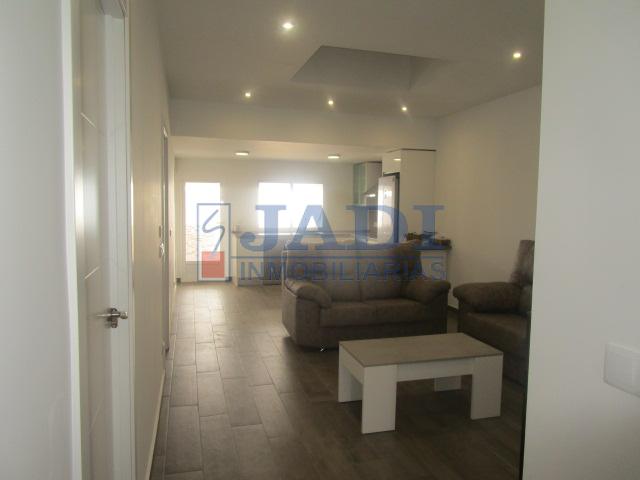 For sale of house in Valdepeñas