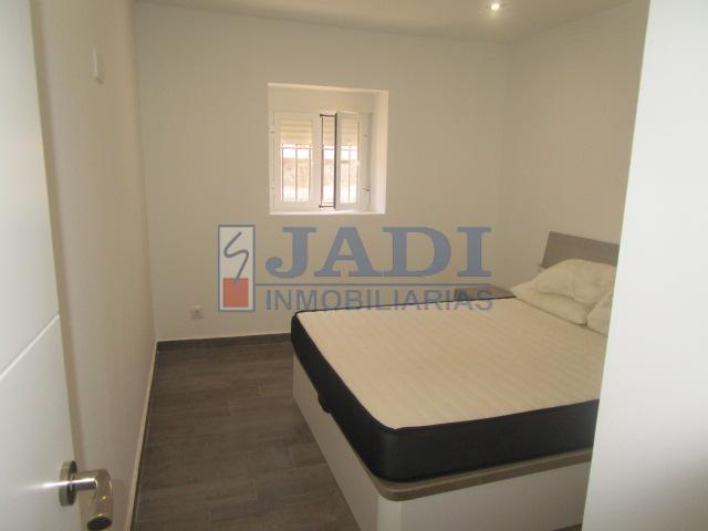 For sale of house in Valdepeñas