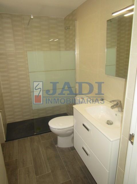 For sale of house in Valdepeñas