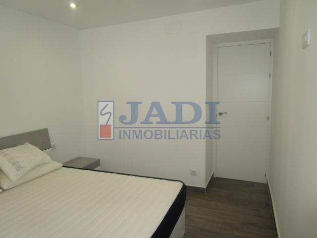 For sale of house in Valdepeñas