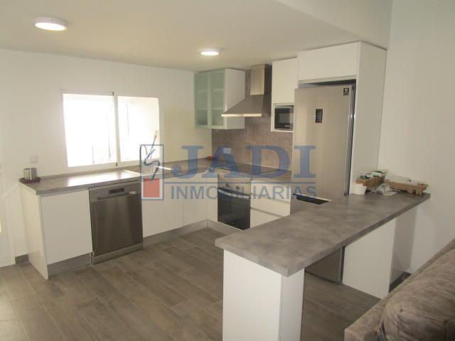 For sale of house in Valdepeñas