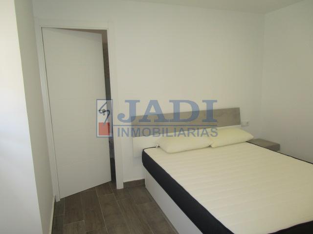 For sale of house in Valdepeñas