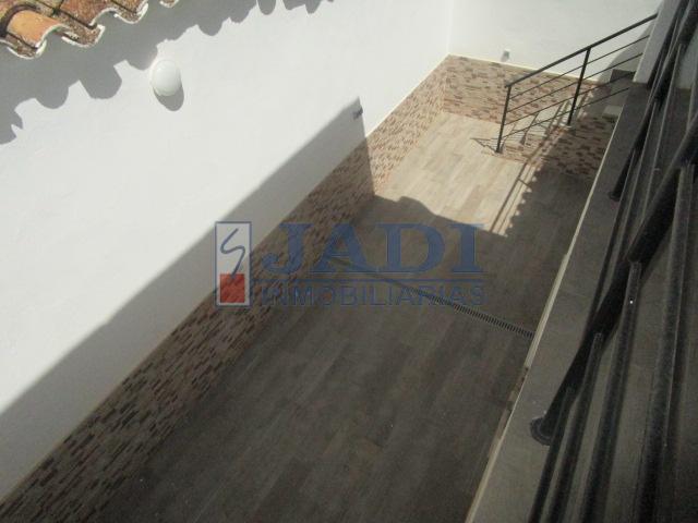 For sale of house in Valdepeñas