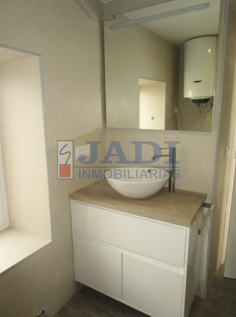For sale of house in Valdepeñas
