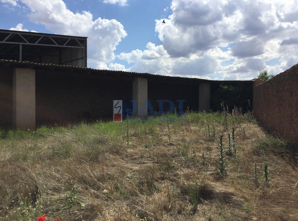 For sale of rural property in Alcubillas