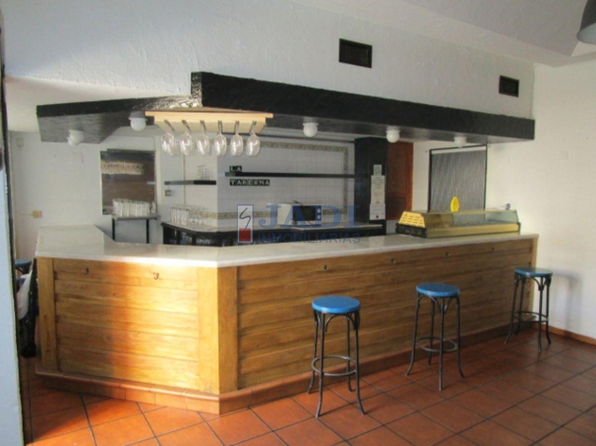 For rent of commercial in Valdepeñas