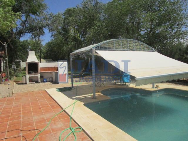 Venta de chalet en Valdepeñas
