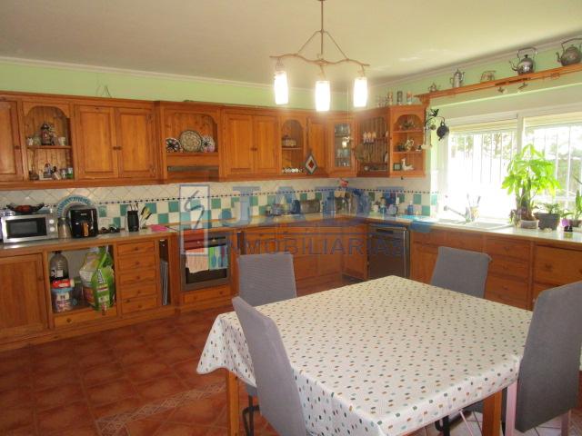 Venta de chalet en Valdepeñas