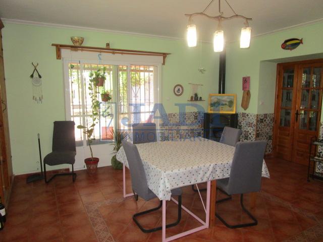 Venta de chalet en Valdepeñas