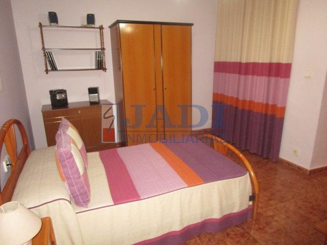 For sale of house in Valdepeñas