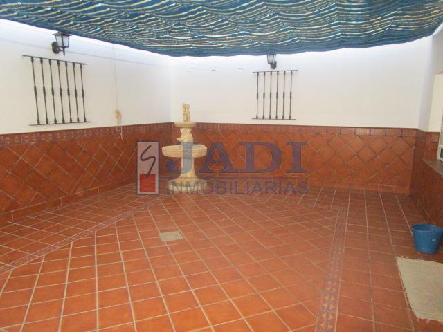 For sale of house in Valdepeñas