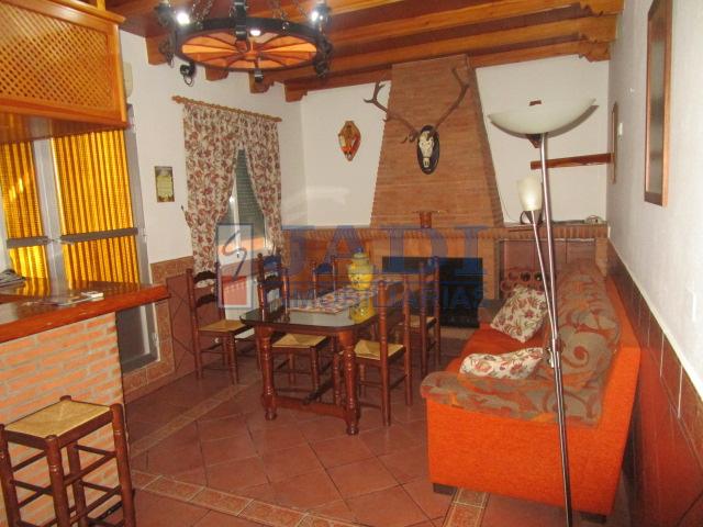 For sale of house in Valdepeñas