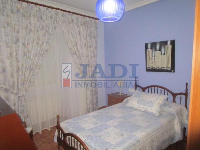For sale of house in Valdepeñas