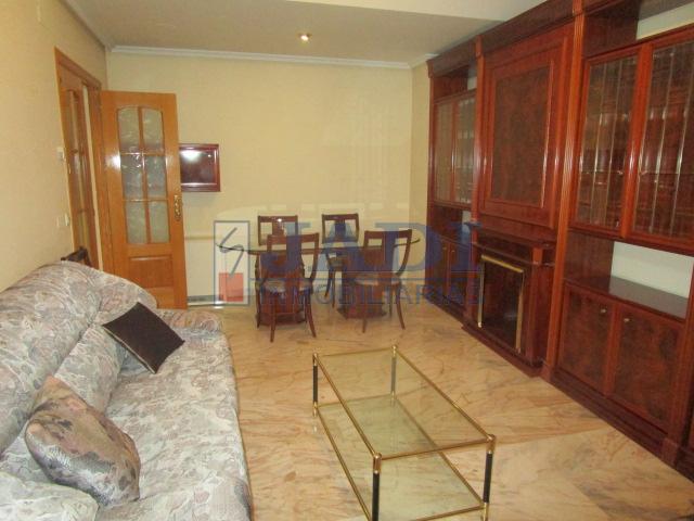 For sale of house in Valdepeñas