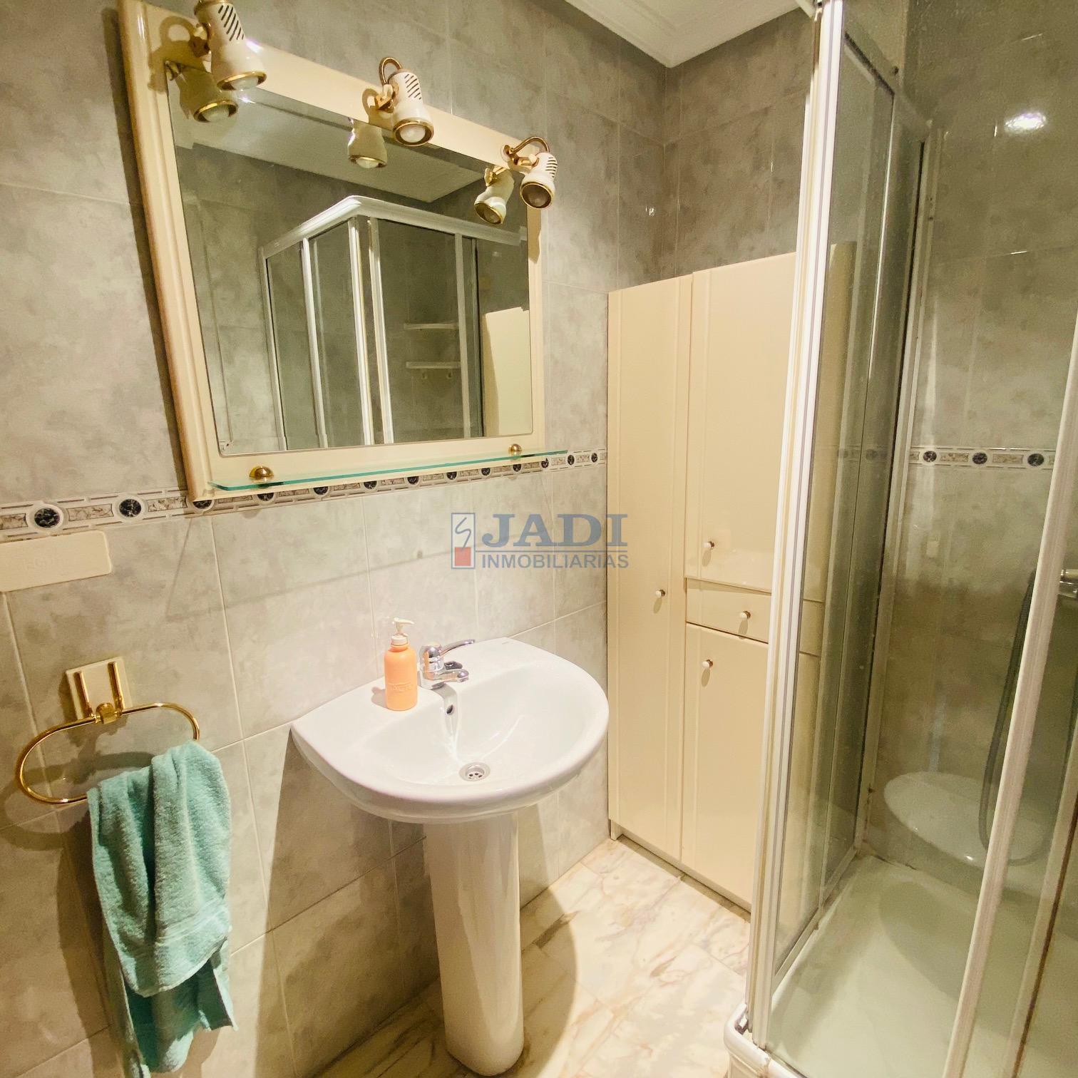 For sale of house in Valdepeñas