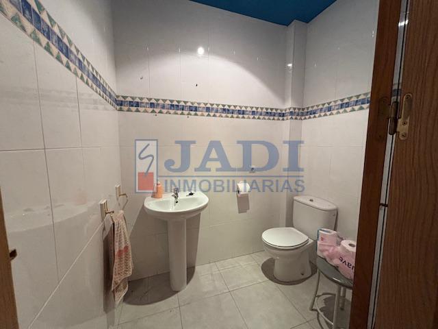 Venta de casa en Valdepeñas