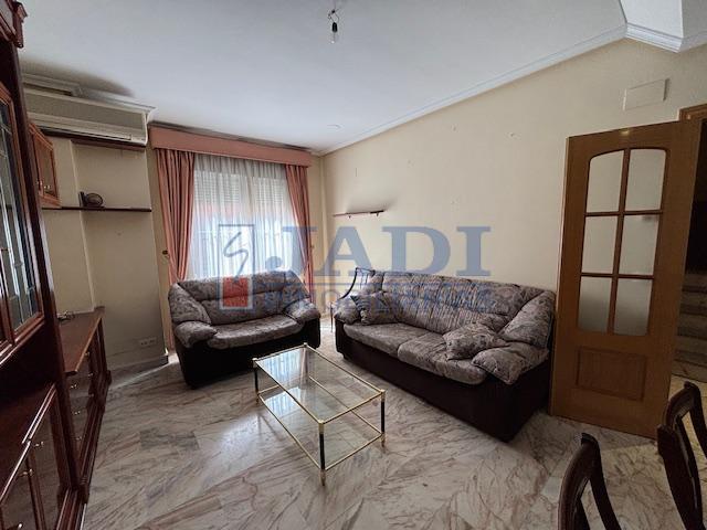 Venta de casa en Valdepeñas