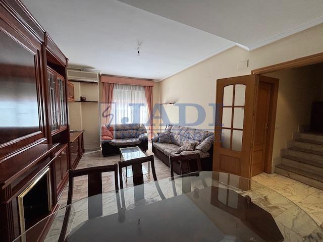 Venta de casa en Valdepeñas
