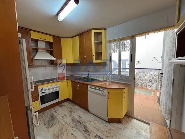 Venta de casa en Valdepeñas