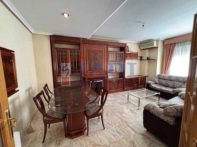 Venta de casa en Valdepeñas