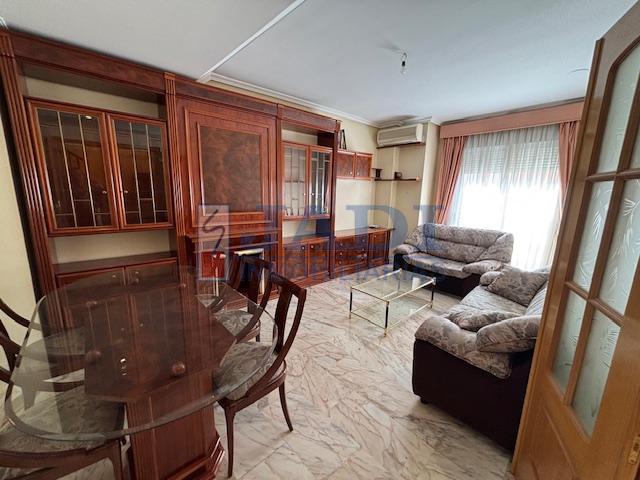 Venta de casa en Valdepeñas