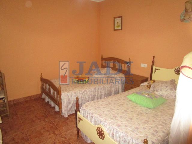 Venta de casa en Valdepeñas
