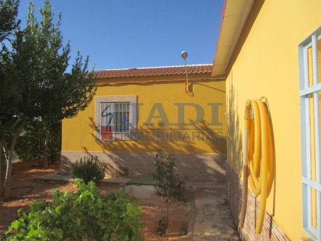Venta de casa en Valdepeñas