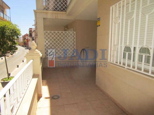 For sale of flat in Valdepeñas