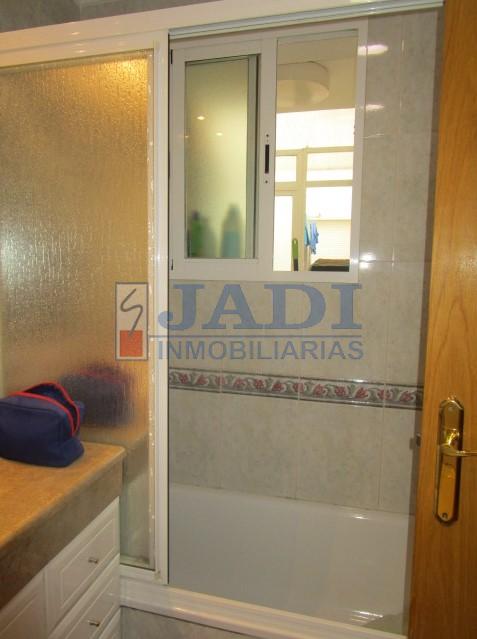 For sale of flat in Valdepeñas