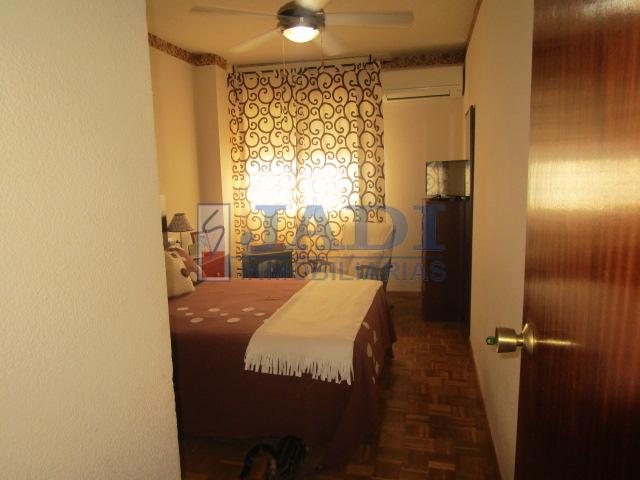 For sale of flat in Valdepeñas