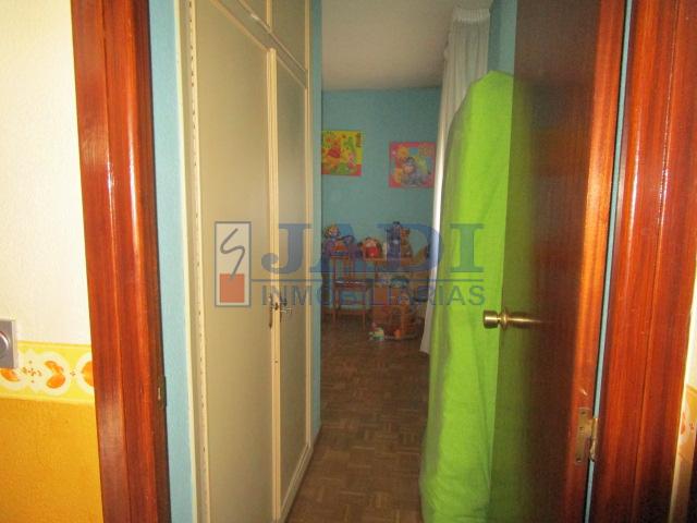 For sale of flat in Valdepeñas