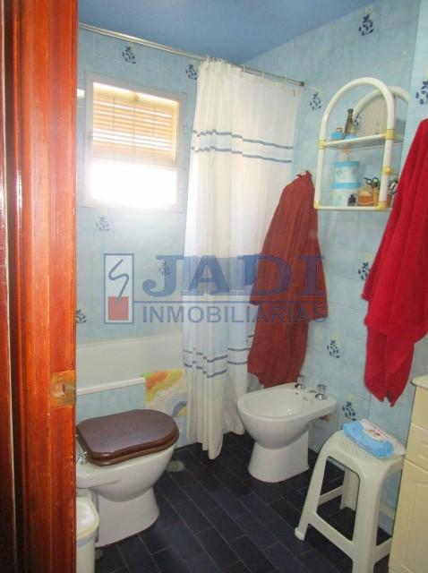 For sale of flat in Valdepeñas