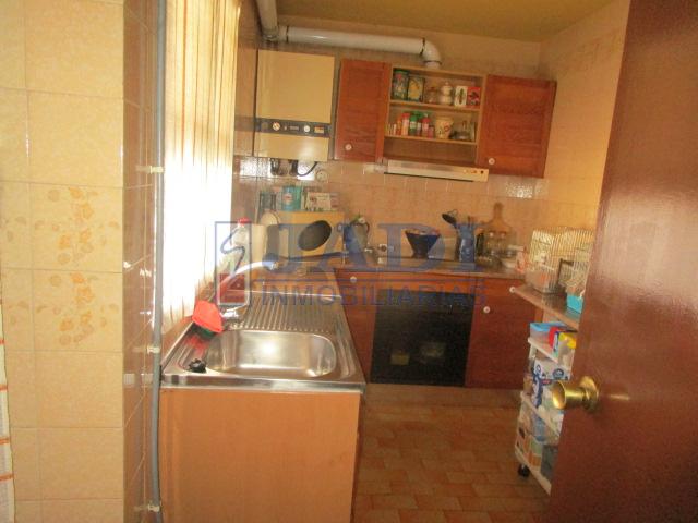 For sale of flat in Valdepeñas
