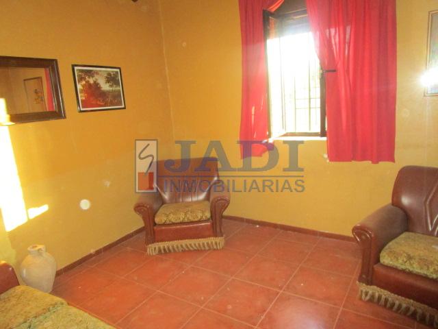 For sale of house in Valdepeñas