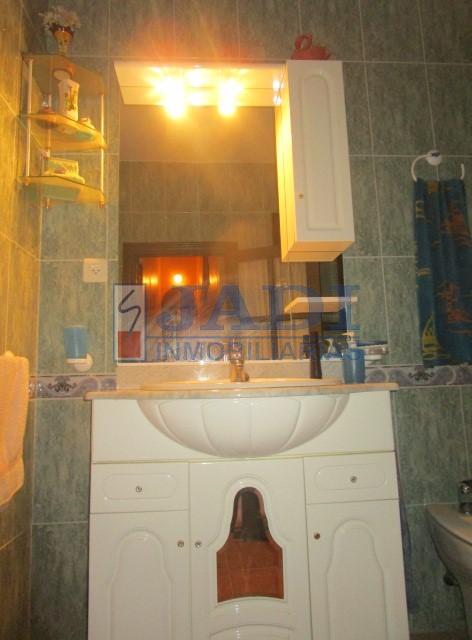 For sale of house in Valdepeñas
