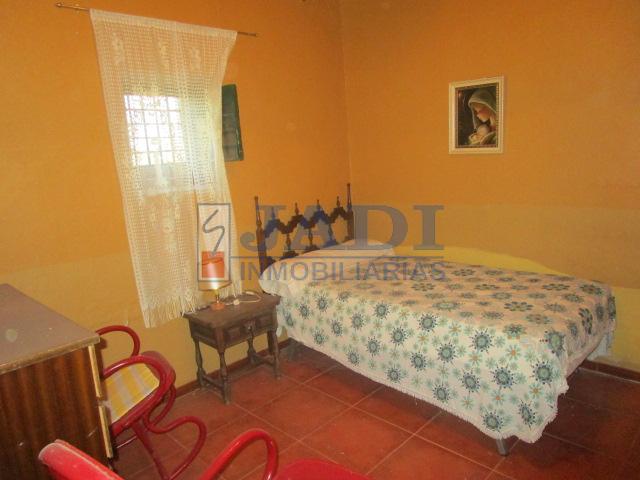 For sale of house in Valdepeñas