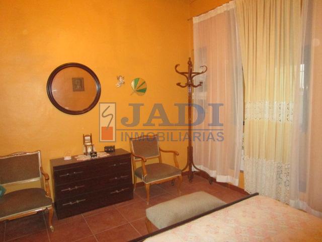 For sale of house in Valdepeñas